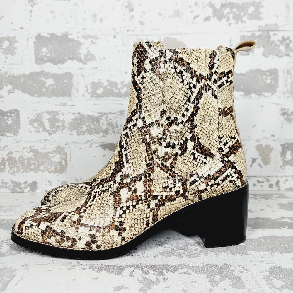 New Nordstrom Nohazina-Lea Caramel Snake Print Block Heel Ankle Boots K495